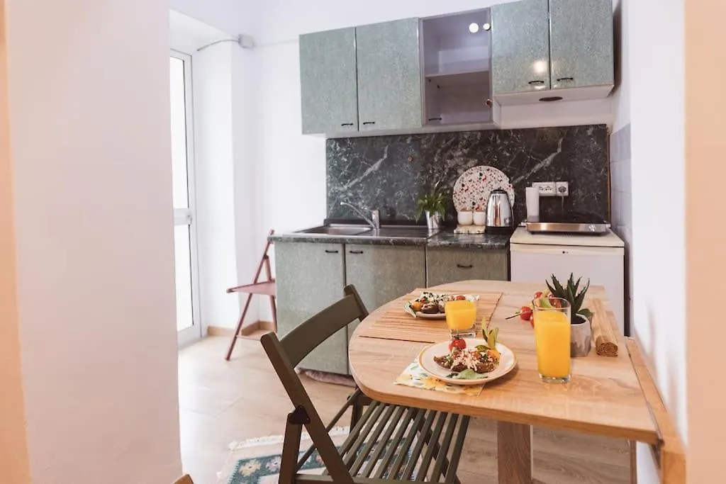 Apartment Art Studio Myslym Shyri Tirana